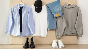 9 ITEMS, 9 OUTFITS (capsule wardrobe example) Preview
