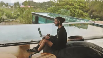 How to Build a Profitable Personal Brand (In Just 30 Days) Preview