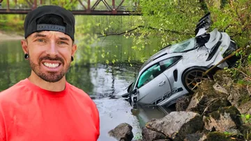 I BOUGHT A WRECKED PORSCHE 911 GT3RS THAT WENT SWIMMING Preview