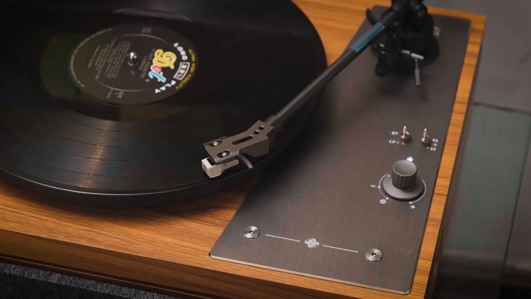 Analog Ways to Improve your Apartment Preview